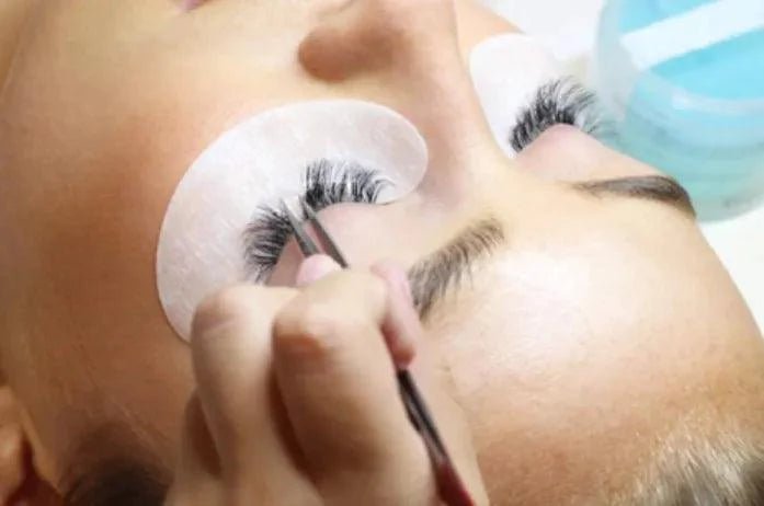 7 Compelling Reasons to Join the Lucrative Lash Industry Subtitle: Discover the Top Benefits of Embracing a Lash Career