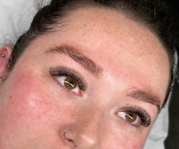 online lash course student work